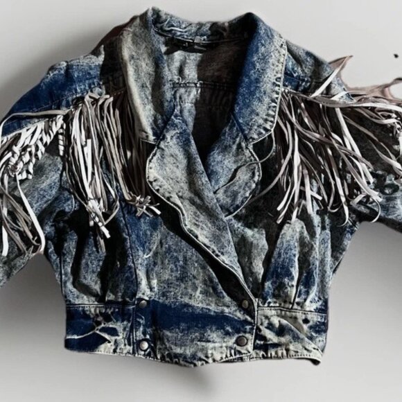 Outerwear by Phoenix Vintage Acid Washed Distressed Fringe Denim Jean Jacket - Picture 1 of 8